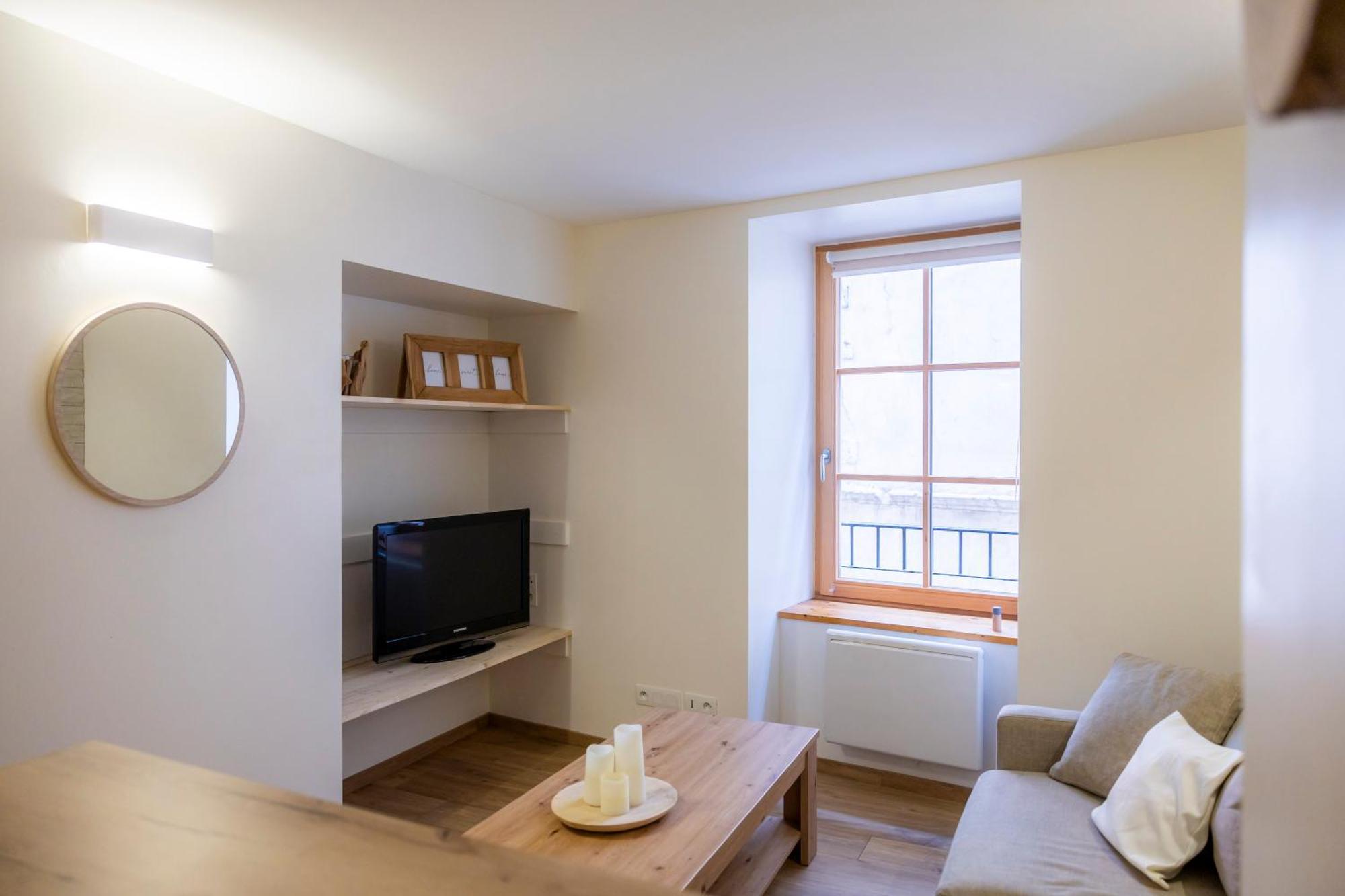 Apartamento T2 Au Coeur Du Centre Historique De Briancon #1 Exterior foto